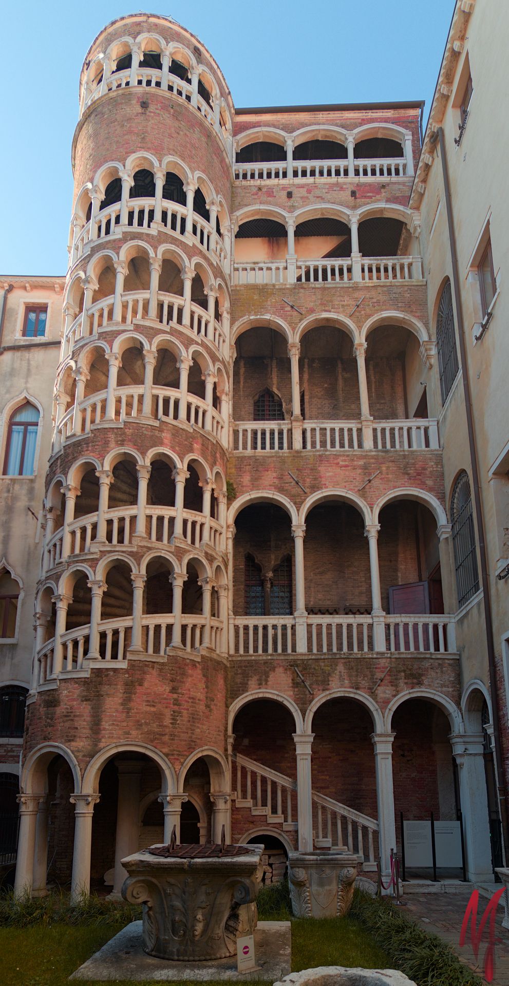 Palazzo Contarini del Bovolo